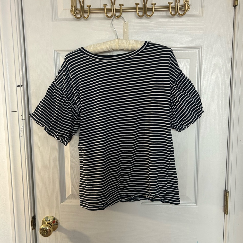 Striped Black & White Puff Sleeve Tee